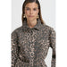 Jeanshemd «Kenna» in leoprint von b.young