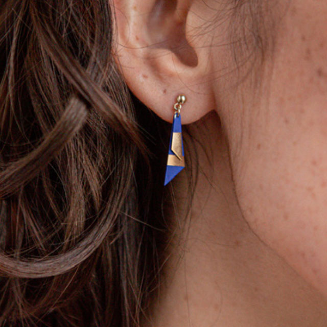 OHRRINGE «PEPITE» bleu von Judith Benita