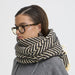 Schal «WETALLIC» in Black Mix von b.young