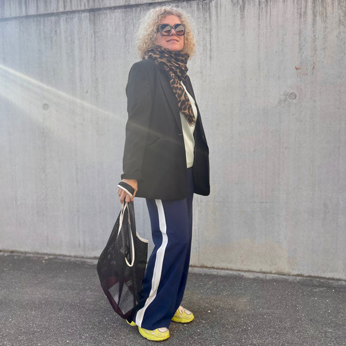 Hose «Danta» in medieval blue mix von b.young