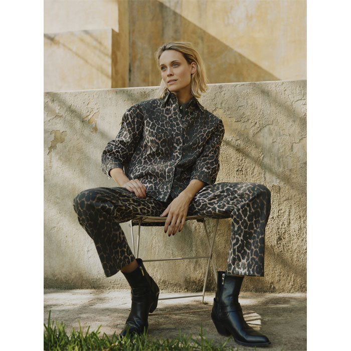 Jeans «Kenna» in leoprint von b.young