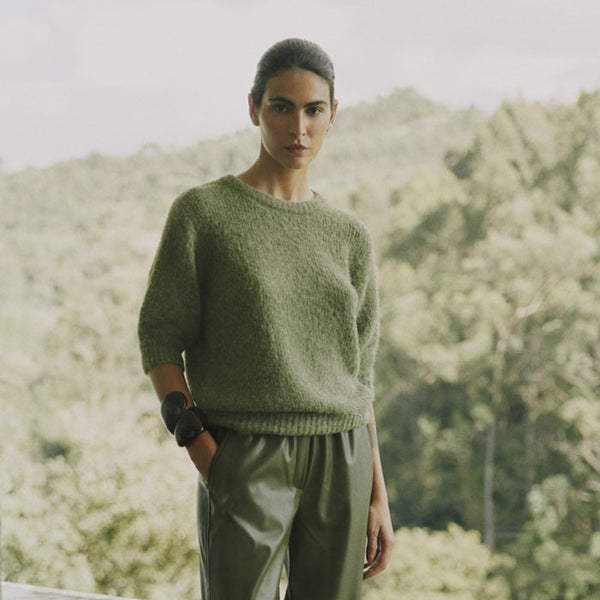 Kurzarm Strickpulli «Millers» in olivegrün von b.young