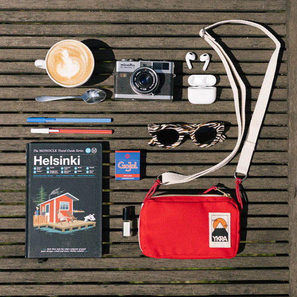 Travel Case in red von Ykra