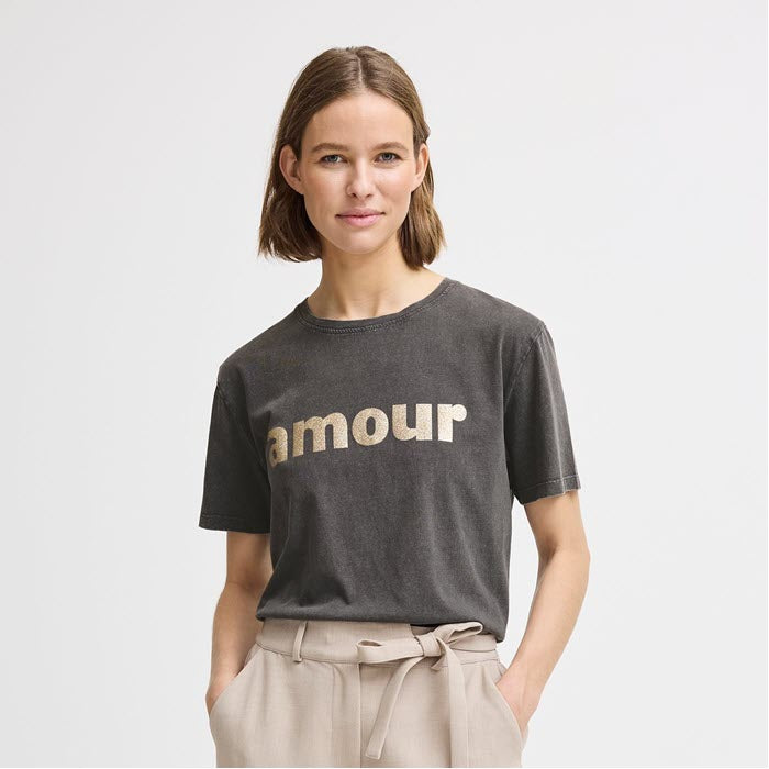 T-Shirt «Solko» in Java von b.young