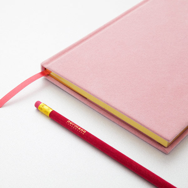 Notebook Velour Small blush von Normann Copenhagen