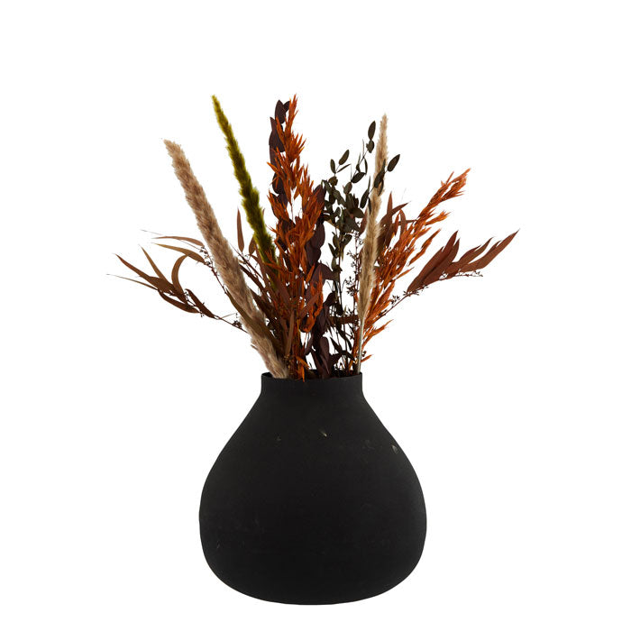Vase aus Gusseisen in matt schwarz von Madam Stoltz